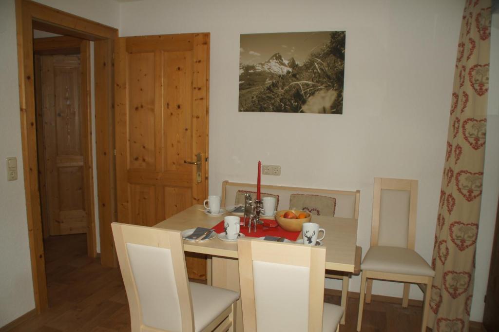 Appartment Sarlo Sankt Anton am Arlberg Quarto foto